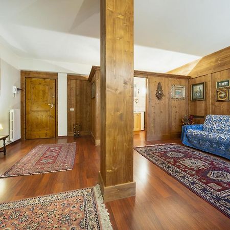 Villa S. Francesco - Stayincortina Cortina dʼAmpezzo Kültér fotó