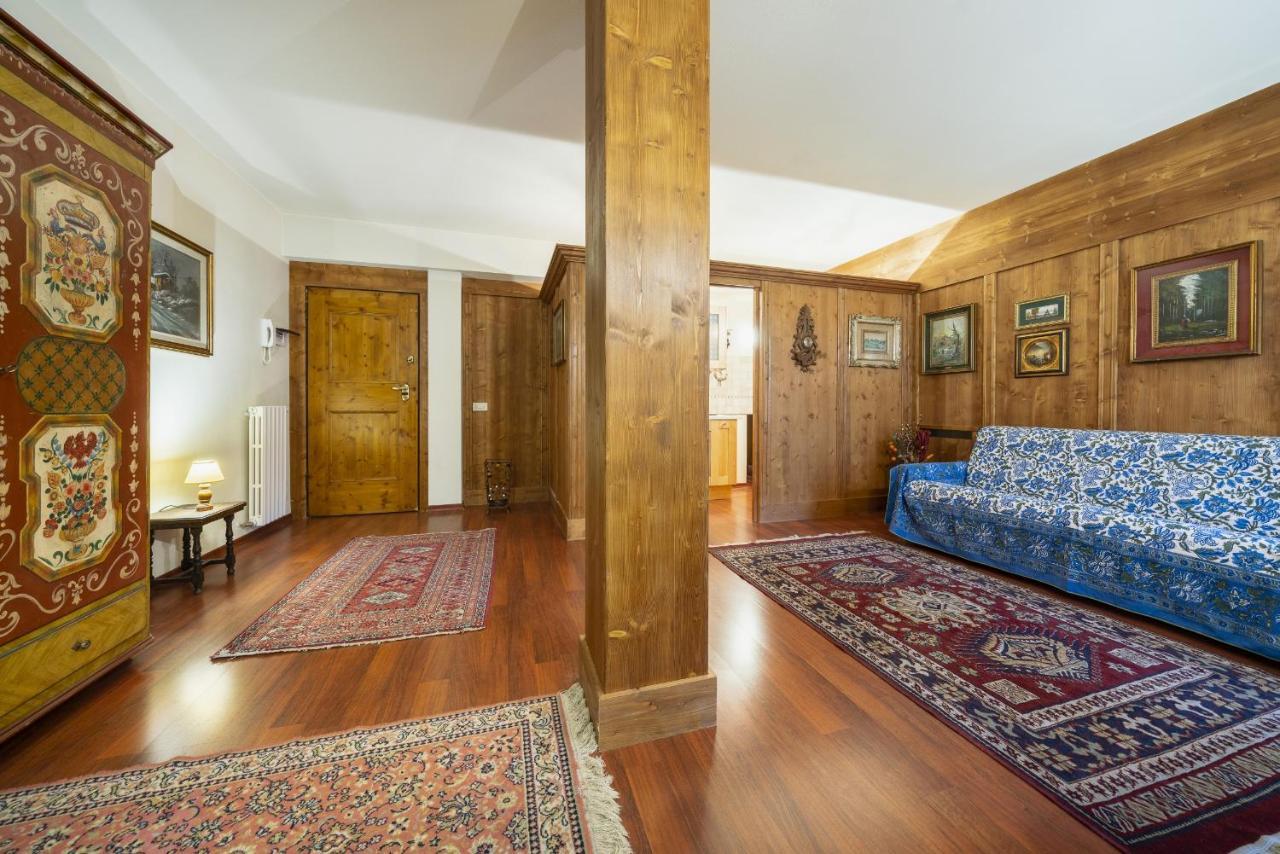 Villa S. Francesco - Stayincortina Cortina dʼAmpezzo Kültér fotó